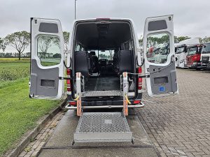 Przestrzeń ładunkowa — Mercedes-Benz SPRINTER 313 Maxi rolstoel z 2013 roku