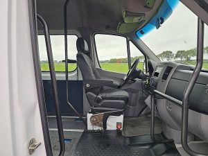 Wnętrze kabiny — Mercedes-Benz SPRINTER 313 Maxi rolstoel z 2013 roku