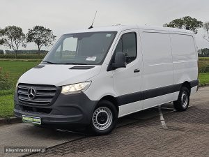 Strona kierowcy z przodu — Mercedes-Benz SPRINTER 314 L2H1 RWD Trekhaak z 2018 roku
