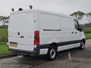 Strona pasażera z tyłu — Mercedes-Benz SPRINTER 314 L2H1 RWD Trekhaak z 2018 roku