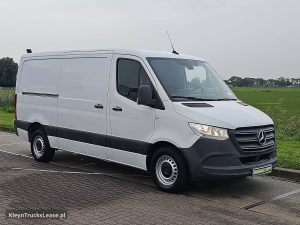 Strona pasażera z przodu — Mercedes-Benz SPRINTER 314 L2H1 RWD Trekhaak z 2018 roku