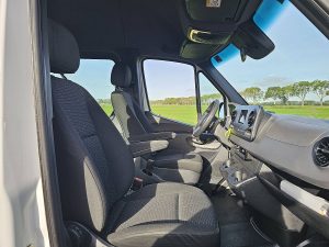 Wnętrze kabiny — Mercedes-Benz SPRINTER 314 L3H2 9-Pers 2x Airco z 2019 roku