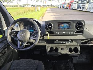 Deska rozdzielcza i stanowisko kierowcy — Mercedes-Benz SPRINTER 314 L3H2 9-Pers 2x Airco z 2019 roku