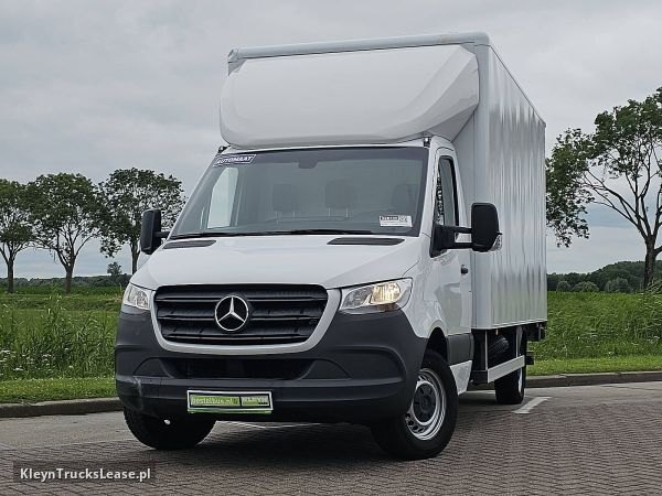 Mercedes-Benz SPRINTER 315 ac automaat EURO6 z 2021 roku, kontener z zagranicy — przód pojazdu