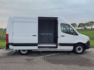 Drzwi boczne przestrzeni ładunkowej — Mercedes-Benz SPRINTER 315 ac automaat EURO6 z 2023 roku