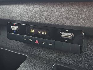 Wyposażenie specjalne wnętrza — Mercedes-Benz SPRINTER 315 ac automaat EURO6 z 2023 roku