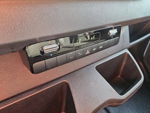 Wyposażenie specjalne wnętrza — Mercedes-Benz SPRINTER 315 ac automaat EURO6 z 2023 roku
