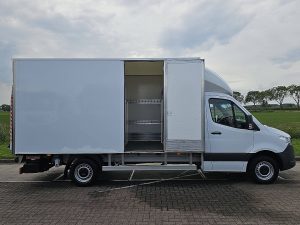 Drzwi boczne przestrzeni ładunkowej — Mercedes-Benz SPRINTER 315 ac automaat EURO6 z 2023 roku