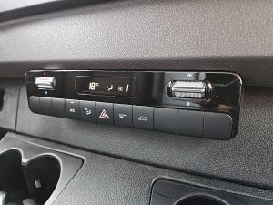 Wyposażenie specjalne wnętrza — Mercedes-Benz SPRINTER 315 ac automaat EURO6 z 2023 roku