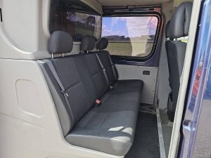 Rzędy siedzeń i ścianka działowa — Mercedes-Benz SPRINTER 316 ac automaat dub cab z 2015 roku