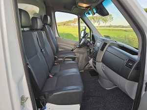 Wnętrze kabiny — Mercedes-Benz SPRINTER 316 BE Combi Automaat z 2018 roku