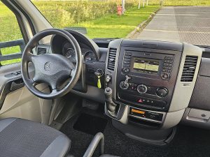 Deska rozdzielcza i stanowisko kierowcy — Mercedes-Benz SPRINTER 316 BE Combi Automaat z 2018 roku