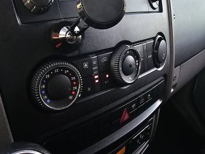 Wyposażenie specjalne wnętrza — Mercedes-Benz SPRINTER 316 BE Combi Automaat z 2018 roku