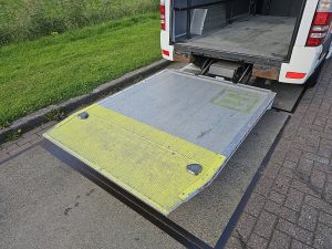 Wyposażenie specjalne — Mercedes-Benz SPRINTER 316 NGT aardgas EURO6 z 2018 roku