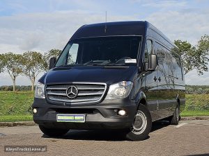 Przód pojazdu — Mercedes-Benz SPRINTER 316 XL L4 ac EURO6 z 2017 roku