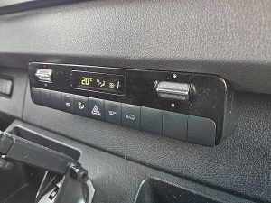 Wyposażenie specjalne wnętrza — Mercedes-Benz SPRINTER 317 ac automaat EURO6 z 2022 roku
