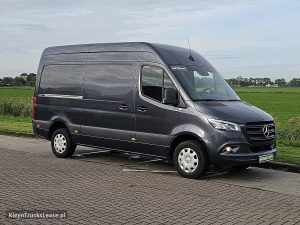 Strona pasażera z przodu — Mercedes-Benz SPRINTER 317 L2H2 3.5t Trekhaak z 2023 roku