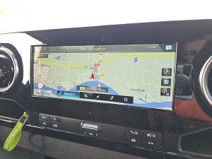 Wyposażenie specjalne wnętrza, ujęcie 2 — Mercedes-Benz SPRINTER 317 L2H2 LED Mbux10 Navi z 2024 roku