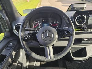 Wyposażenie specjalne wnętrza, ujęcie 3 — Mercedes-Benz SPRINTER 317 L2H2 Mbux10 LED AC! z 2024 roku