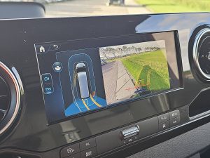 Systemy bezpieczeństwa — Mercedes-Benz SPRINTER 317 L2H2 Mbux10 LED AC! z 2024 roku
