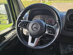 Wyposażenie specjalne wnętrza, ujęcie 2 — Mercedes-Benz SPRINTER 317 L2H2 Navi Mbux AC z 2023 roku