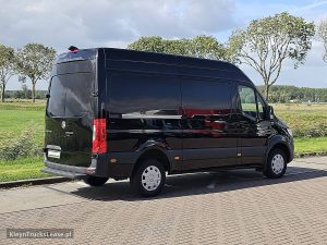 Strona pasażera z tyłu — Mercedes-Benz SPRINTER 317 L2H2 Navi Mbux AC z 2023 roku