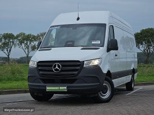 Przód pojazdu — Mercedes-Benz SPRINTER 317 L3H2 Automaat MBUX10 z 2024 roku