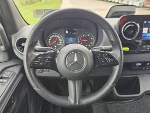 Wyposażenie specjalne wnętrza — Mercedes-Benz SPRINTER 317 L3H2 Automaat MBUX10 z 2024 roku