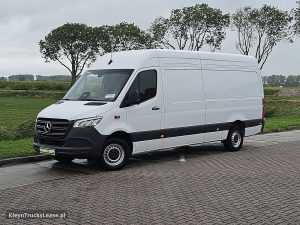 Strona kierowcy z przodu — Mercedes-Benz SPRINTER 317 L3H2 Maxi LED Mbux10 z 2024 roku