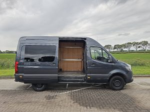 Drzwi boczne przestrzeni ładunkowej — Mercedes-Benz SPRINTER 319 L2H2 MBUX10  LED!! z 2023 roku