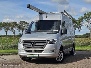 Przód pojazdu — Mercedes-Benz SPRINTER 319 L2H2 V6 3.5T-AHG LED z 2020 roku