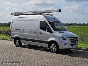Strona pasażera z przodu — Mercedes-Benz SPRINTER 319 L2H2 V6 3.5T-AHG LED z 2020 roku