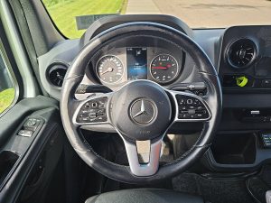 Wyposażenie specjalne wnętrza — Mercedes-Benz SPRINTER 319 L3H2 V6 3.0Ltr Maxi! z 2019 roku