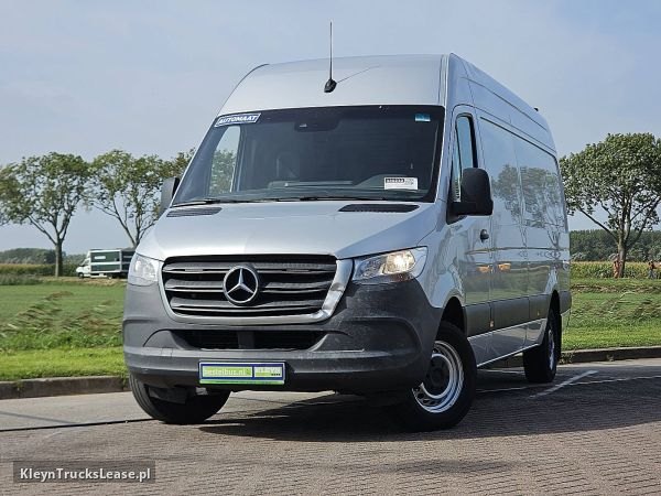 Mercedes-Benz SPRINTER 319 L3H2 V6 3.0Ltr Maxi! z 2019 roku, blaszak z zagranicy — przód pojazdu