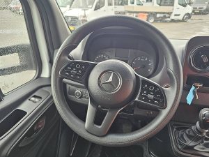 Wyposażenie specjalne wnętrza — Mercedes-Benz SPRINTER 515 ac camera EURO6 z 2022 roku