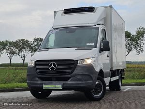 Przód pojazdu — Mercedes-Benz SPRINTER 516 CDI 37 DL FRIGO z 2021 roku