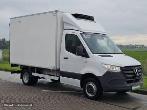 Strona pasażera z przodu — Mercedes-Benz SPRINTER 516 CDI 37 DL FRIGO z 2021 roku