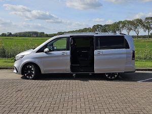 Wyposażenie specjalne — Mercedes-Benz V-KLASSE 250 CDI Full 7-persoons EUR6 z 2025 roku
