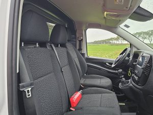 Wnętrze kabiny — Mercedes-Benz VITO 110 L2 Airco Carplay ! z 2024 roku