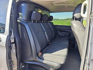 Rzędy siedzeń i ścianka działowa — Mercedes-Benz VITO 114 ac automaat EURO6 z 2018 roku