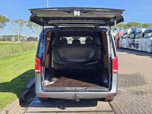 Przestrzeń ładunkowa — Mercedes-Benz VITO 114 ac automaat EURO6 z 2018 roku