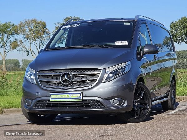 Mercedes-Benz VITO 114 ac automaat EURO6 z 2018 roku, blaszak z zagranicy — przód pojazdu