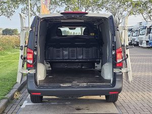 Przestrzeń ładunkowa — Mercedes-Benz VITO 114 L2 Airco Euro6! z 2019 roku