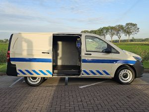 Drzwi boczne przestrzeni ładunkowej — Mercedes-Benz VITO 114 L2 Airco Euro6! z 2019 roku