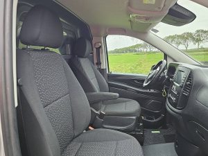 Wnętrze kabiny — Mercedes-Benz VITO 114 L2 Wp-Inrichting LED z 2022 roku