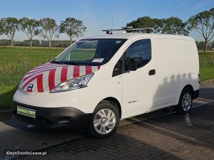 Strona kierowcy z przodu — Nissan E-NV200 ac aut wltp 200 kms z 2021 roku