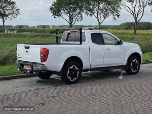 Strona pasażera z tyłu — Nissan NAVARA 2.3 4WD 4x4 160Pk NAP z 2019 roku