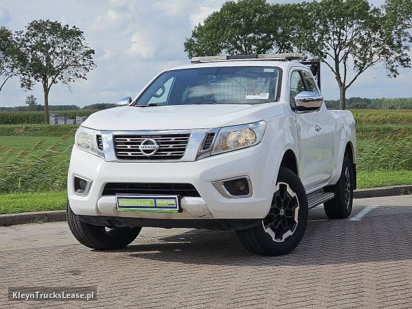 Nissan NAVARA 2.3 4WD 4x4 160Pk NAP z 2019 roku, pickup z zagranicy — przód pojazdu
