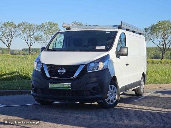 Nissan NV 300 L2 Lang Euro6 Airco! z 2022 roku, blaszak z zagranicy — przód pojazdu