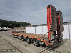 Strona kierowcy z tyłu — Nooteboom MCOS-48-03 HYDR. RAMPS z 2019 roku
